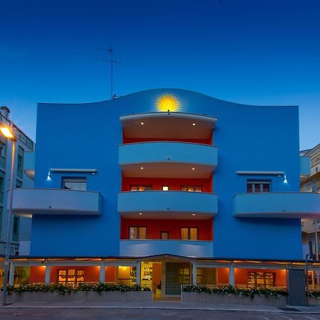 Hotel Le Soleil ซัน เบเนเดตโต เดล ตรอนโต ภายนอก รูปภาพ