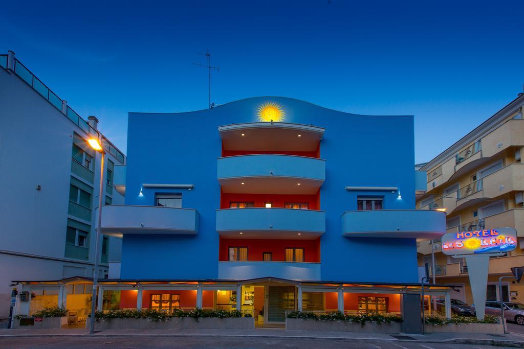 Hotel Le Soleil ซัน เบเนเดตโต เดล ตรอนโต ภายนอก รูปภาพ