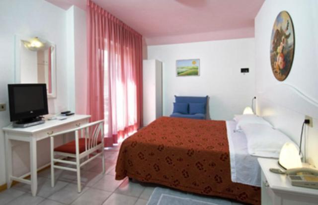 Hotel Le Soleil ซัน เบเนเดตโต เดล ตรอนโต ห้อง รูปภาพ